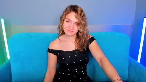 Snapshot of milkablond chatting on 02/04/25, 12:40 milkablond online show from 02/04/25, 12:40