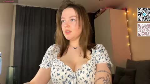 KiteNext stream  0300-0900UTS5 online show from 04/15/26, 10:43