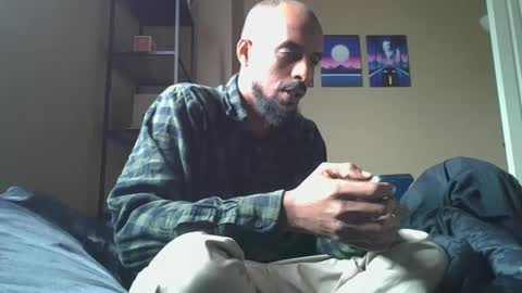 Snapshot of milkchocolatesensei chatting on 01/13/25, 04:41 Milk Chocolate Sensei online show from 01/13/25, 04:41