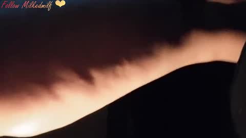 Snapshot of milkedmilf chatting on 02/03/26, 06:40 milkedmilf online show from 02/03/26, 06:40