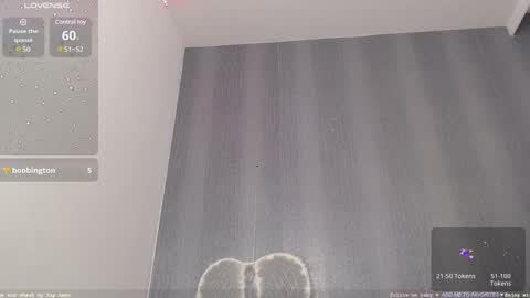 Snapshot of milker_amira chatting on 02/01/25, 08:16 Amira online show from 02/01/25, 08:16