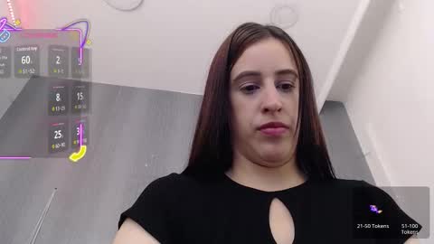 Snapshot of milker_amira chatting on 09/18/25, 01:46 Amira online show from 09/18/25, 01:46