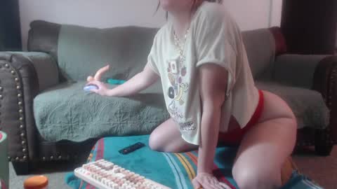 milknhunnny online show from 02/19/25, 03:39