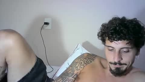 Snapshot of milkoffee chatting on 01/07/25, 02:53 milkoffee online show from 01/07/25, 02:53