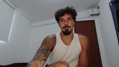 Snapshot of milkoffee chatting on 02/10/26, 02:43 milkoffee online show from 02/10/26, 02:43