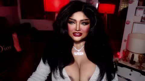 Snapshot of milkshakelavinia chatting on 01/05/25, 10:08 milkshakelavinia online show from 01/05/25, 10:08