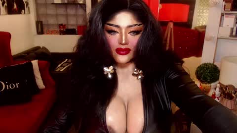 Snapshot of milkshakelavinia chatting on 01/14/25, 05:40 milkshakelavinia online show from 01/14/25, 05:40