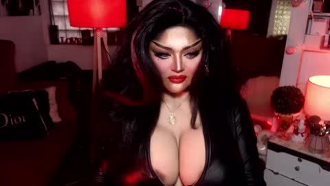 Snapshot of milkshakelavinia chatting on 01/15/25, 04:25 milkshakelavinia online show from 01/15/25, 04:25