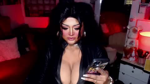 Snapshot of milkshakelavinia chatting on 01/31/25, 07:39 milkshakelavinia online show from 01/31/25, 07:39