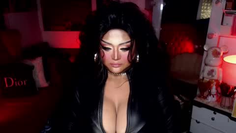 Snapshot of milkshakelavinia chatting on 02/02/25, 06:42 milkshakelavinia online show from 02/02/25, 06:42