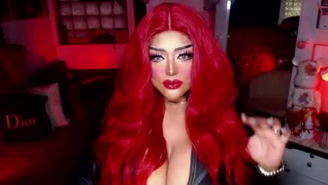 Snapshot of milkshakelavinia chatting on 02/04/25, 01:23 milkshakelavinia online show from 02/04/25, 01:23