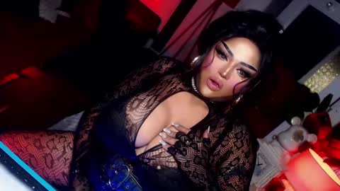 Snapshot of milkshakelavinia chatting on 02/14/25, 03:54 milkshakelavinia online show from 02/14/25, 03:54