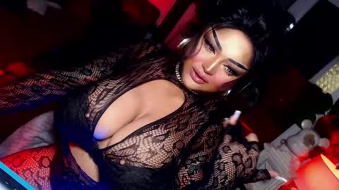 Snapshot of milkshakelavinia chatting on 02/14/25, 10:07 milkshakelavinia online show from 02/14/25, 10:07