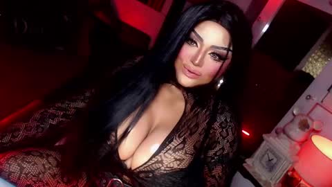 Snapshot of milkshakelavinia chatting on 02/17/25, 08:26 milkshakelavinia online show from 02/17/25, 08:26