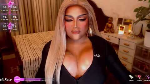 Snapshot of milkshakelavinia chatting on 10/08/25, 01:03 milkshakelavinia online show from 10/08/25, 01:03