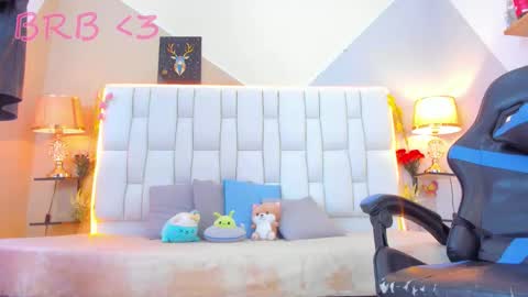 Michelle  online show from 09/22/25, 12:18