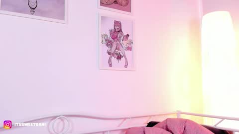 milky_0 online show from 12/21/25, 07:10