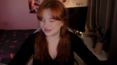 Snapshot of milky_wayx chatting on 12/29/24, 05:42 Lisa online show from 12/29/24, 05:42