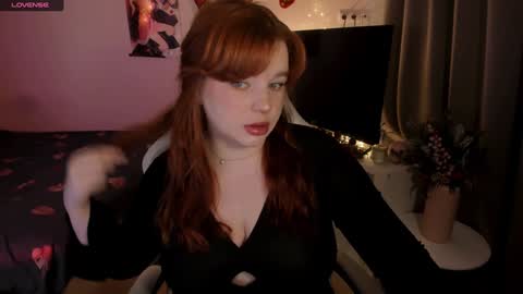 Snapshot of milky_wayx chatting on 12/31/24, 09:53 Lisa online show from 12/31/24, 09:53