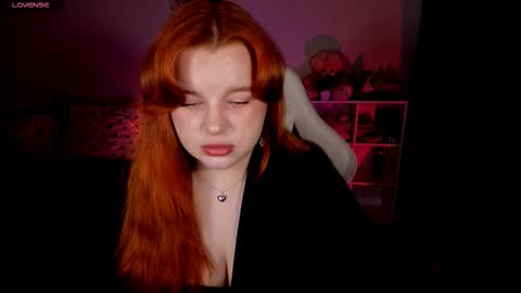 Snapshot of milky_wayx chatting on 10/01/25, 05:08 Lisa online show from 10/01/25, 05:08