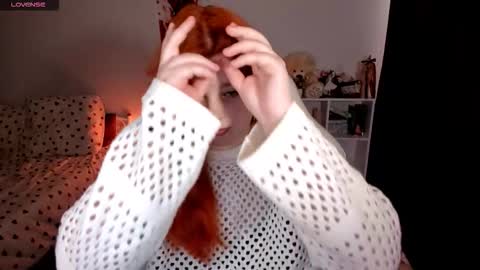 Lisa online show from 11/12/25, 06:03