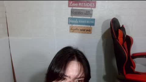 Snapshot of milkycumnel23 chatting on 12/15/24, 11:45 NEL 23 online show from 12/15/24, 11:45