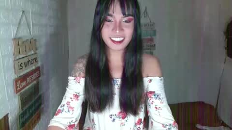 Snapshot of milkycumnel23 chatting on 10/22/25, 05:41 NEL 23 online show from 10/22/25, 05:41