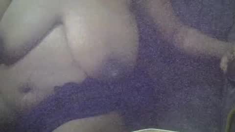 milkymom256 online show from 12/02/25, 11:45