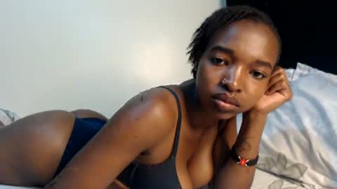 milla_armani online show from 06/14/26, 11:12
