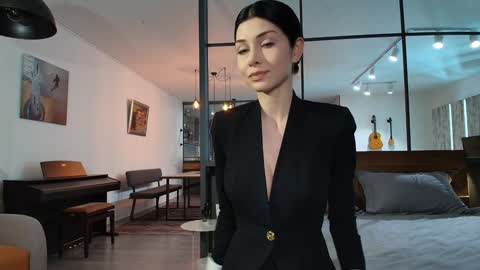 Snapshot of milla_bella chatting on 02/20/26, 09:15 milla bella online show from 02/20/26, 09:15