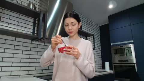 Snapshot of milla_bella chatting on 02/25/26, 09:35 milla bella online show from 02/25/26, 09:35