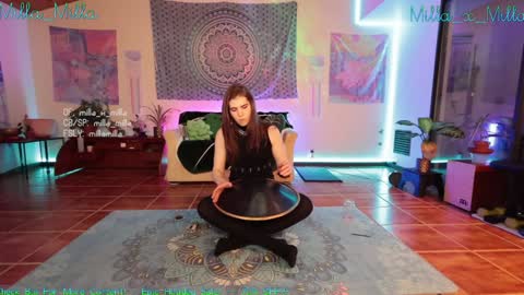 Snapshot of milla_milla chatting on 01/01/25, 09:17 milla_milla online show from 01/01/25, 09:17