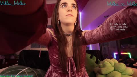 Snapshot of milla_milla chatting on 01/30/25, 04:37 milla_milla online show from 01/30/25, 04:37