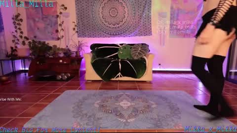 milla_milla online show from 11/02/25, 03:31