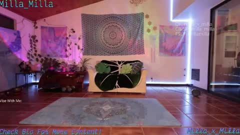 milla_milla online show from 01/18/26, 03:43