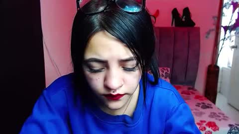 Violeta online show from 10/02/25, 01:51