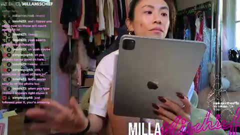 Snapshot of millamischief chatting on 06/11/26, 03:59 Milla Mischief online show from 06/11/26, 03:59