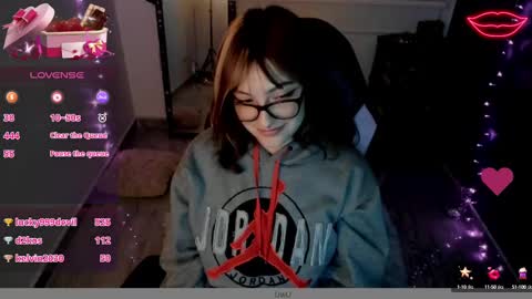 millandiux online show from 02/23/25, 04:17