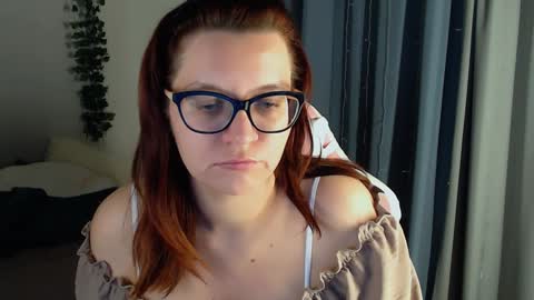 Milla online show from 12/02/24, 06:21