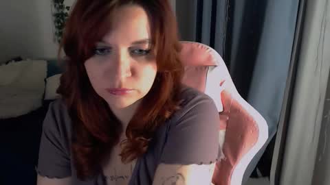 Milla online show from 11/11/25, 11:27