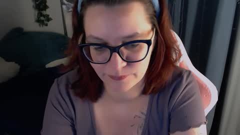 Snapshot of millapoolys chatting on 12/05/25, 12:19 Milla online show from 12/05/25, 12:19