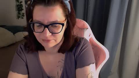 Snapshot of millapoolys chatting on 01/08/26, 10:01 Milla online show from 01/08/26, 10:01