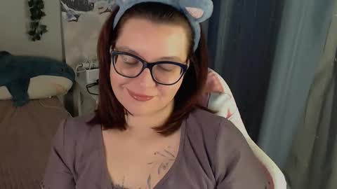 Snapshot of millapoolys chatting on 02/05/26, 02:22 Milla online show from 02/05/26, 02:22