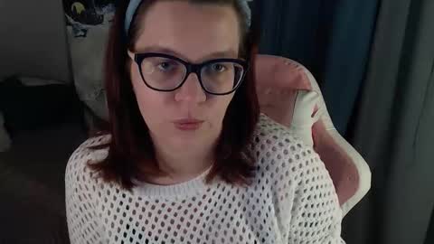 Snapshot of millapoolys chatting on 02/24/26, 07:56 Milla online show from 02/24/26, 07:56