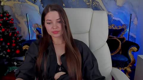 Snapshot of mille_joy chatting on 01/19/25, 05:15 Mille online show from 01/19/25, 05:15