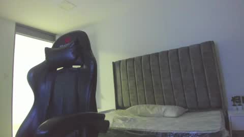 miller_silvana online show from 05/05/26, 10:56