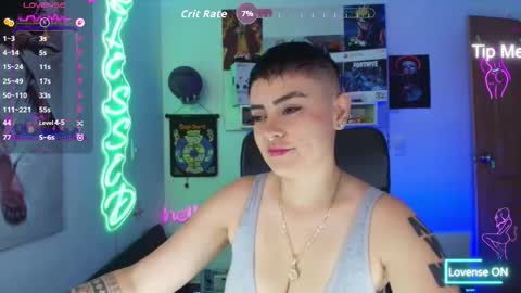 Snapshot of milley_rose chatting on 12/15/25, 09:19 Im girl my name is Johana online show from 12/15/25, 09:19