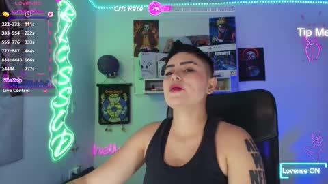 Snapshot of milley_rose chatting on 12/22/25, 10:07 Im girl my name is Johana online show from 12/22/25, 10:07