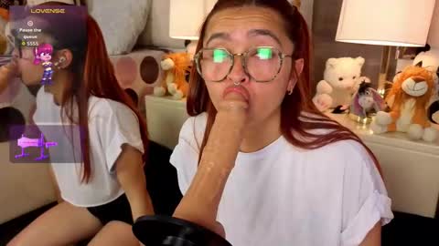 Snapshot of milleyjones_ chatting on 09/25/25, 08:56 milleyjones_ online show from 09/25/25, 08:56