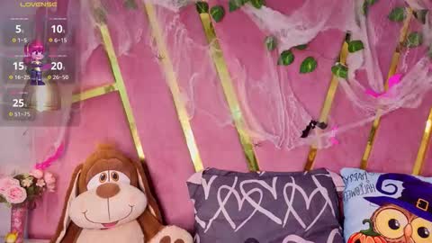 Snapshot of milleyjones_ chatting on 10/23/25, 07:56 milleyjones_ online show from 10/23/25, 07:56